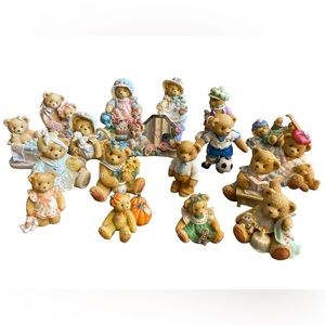 Cherished Teddies Lot of 17 and 1 Cheerful Reflections Teddy